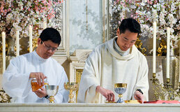 Sacraments Eucharist 790x48020180122 390 Fi6eqe