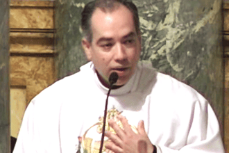 Fr Robinsn