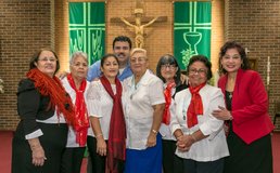 Caminando Con Jesús  (Spanish Charismatic Prayer Group)