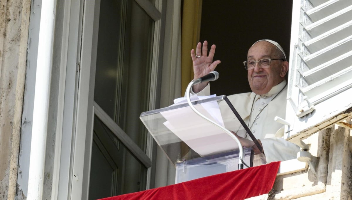 Pope announces he will create 21 new cardinals in December