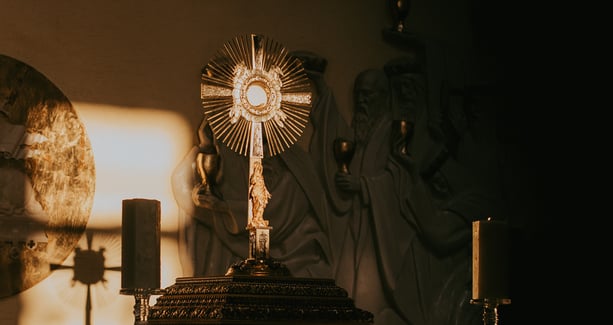 Behold   Eucharistic Adoration For Families